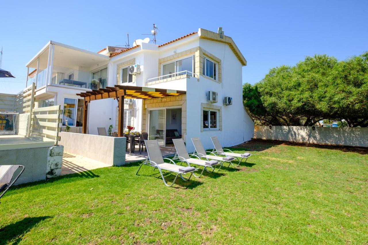 Pebble Beach Apartment Voroklini Ngoại thất bức ảnh