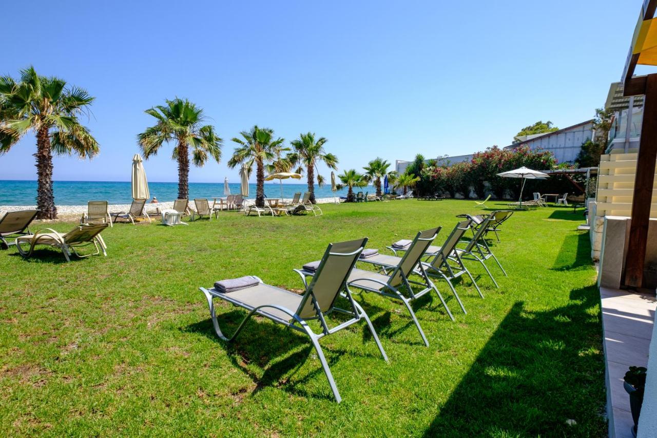 Pebble Beach Apartment Voroklini Ngoại thất bức ảnh