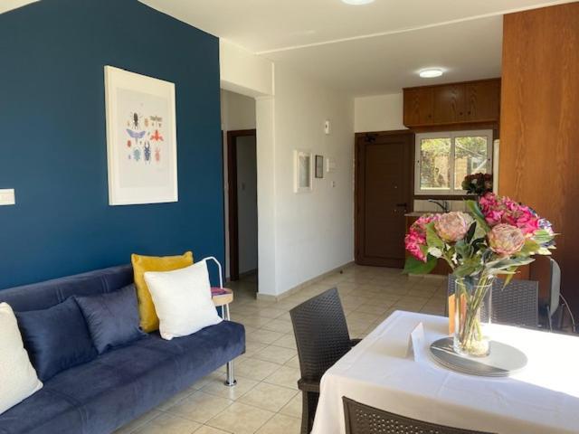 Pebble Beach Apartment Voroklini Ngoại thất bức ảnh